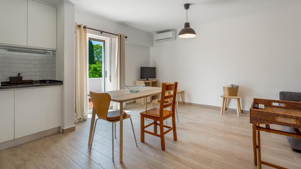 2 Bdr Vilamoura Escape W Balcony By Lovelystay クアルテイラ エクステリア 写真