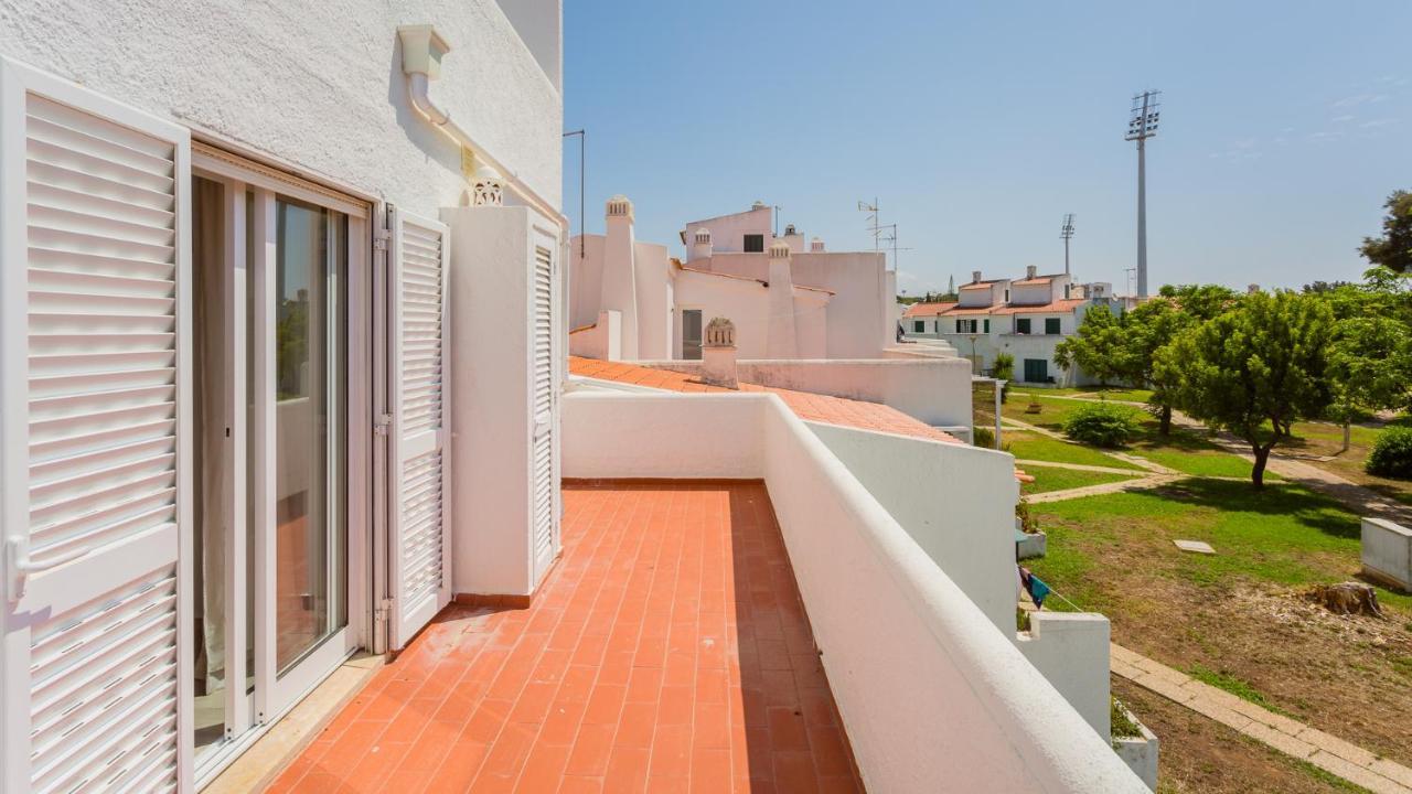2 Bdr Vilamoura Escape W Balcony By Lovelystay クアルテイラ エクステリア 写真