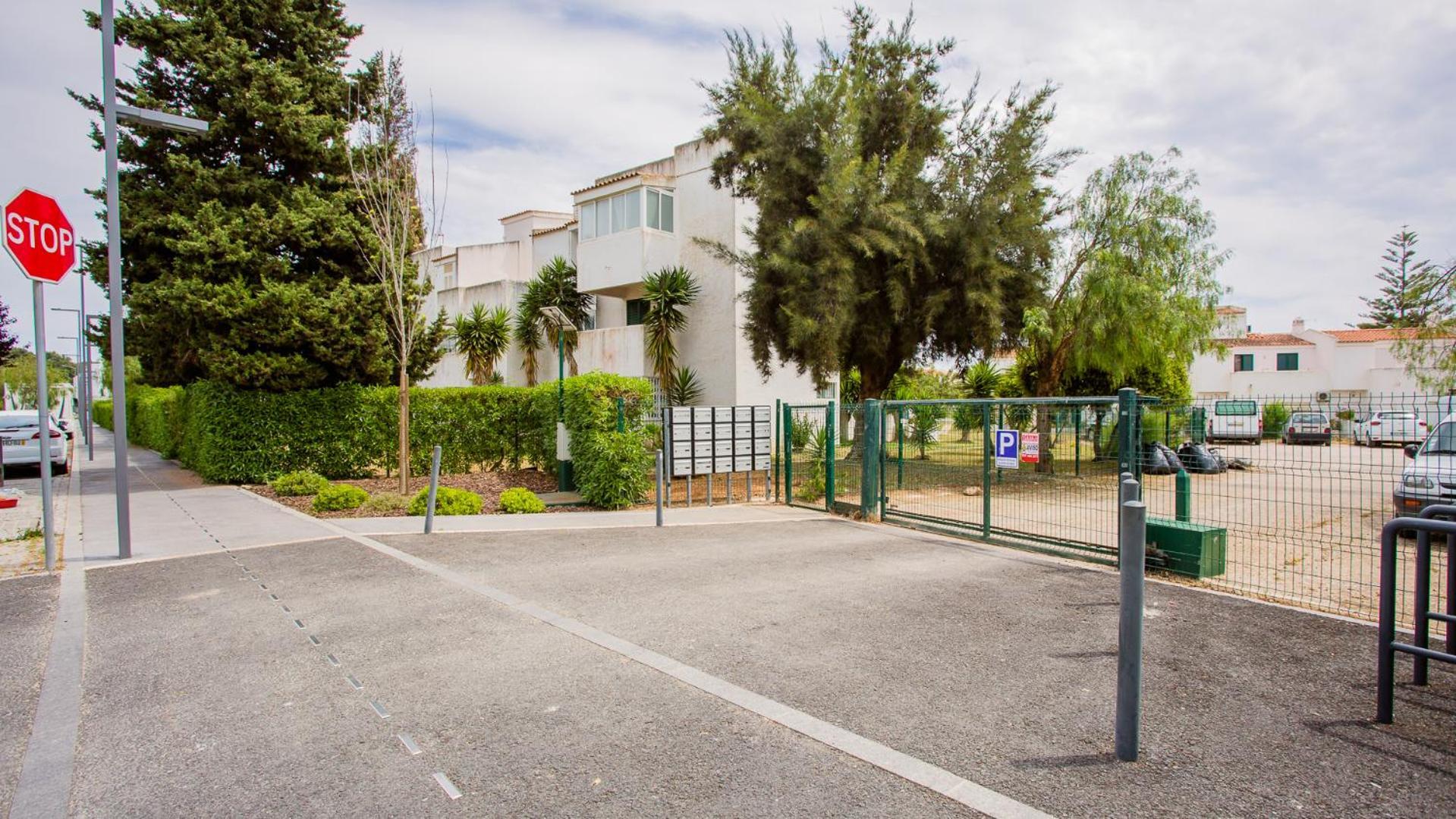 2 Bdr Vilamoura Escape W Balcony By Lovelystay クアルテイラ エクステリア 写真